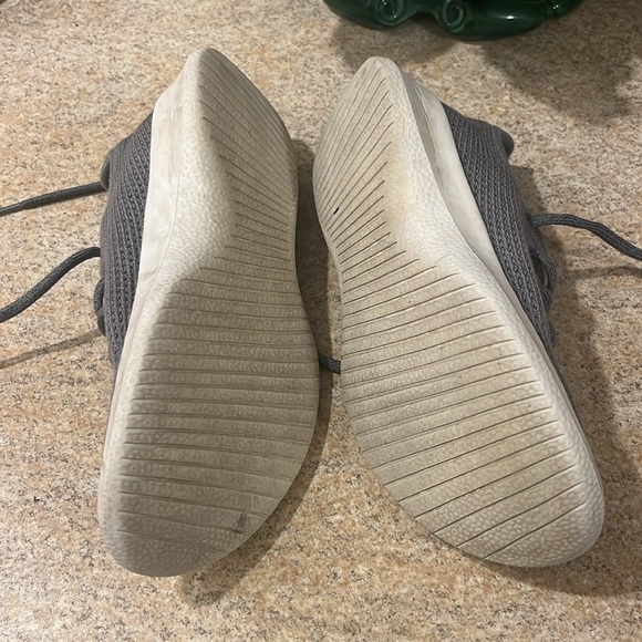 Allbirds Women’s Tree Runners—Size 7 - Picture 3 of 6